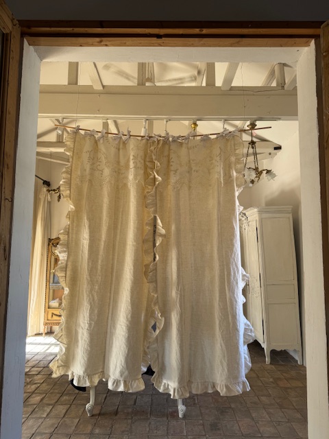 観音開きカーテンセット A-012 新入荷アイテム/ホームファブリック フランスアンティーク 54,900円（税込み60,390円）