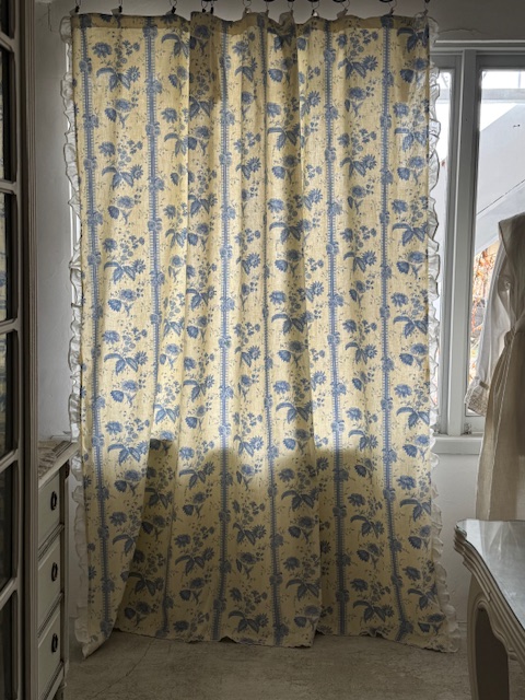 花柄コットンカーテン A-033 新入荷アイテム/ホームファブリック フランスアンティーク Sold out