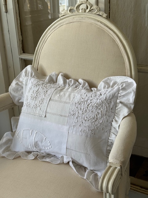 フリルクッション A-038 新入荷アイテム/ホームファブリック フランスアンティーク Sold out