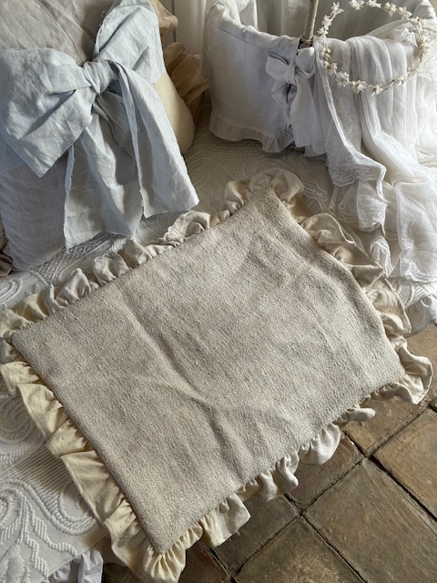 キルトマット A-065 新入荷アイテム/ホームファブリック フランスアンティーク 14,000円（税込み15,400円）