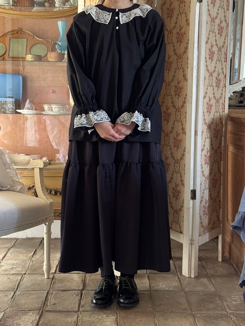 オートクチュールブラックトップス DF-BL1-2 新入荷アイテム/ファッション フランスアンティーク 25,900円（税込み28,490円）