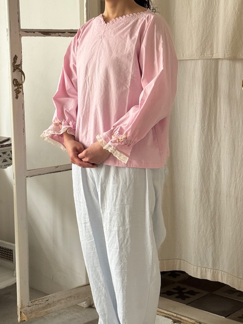 アンティークリネントップス DI-117P 新入荷アイテム/ファッション フランスアンティーク 20,898円（税込み22,988円）