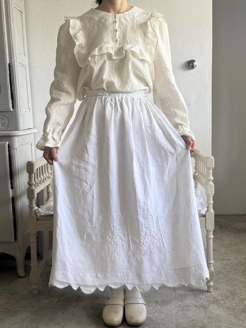 イニシャル刺繍スカート DI-117R 新入荷アイテム/ファッション フランスアンティーク Sold out