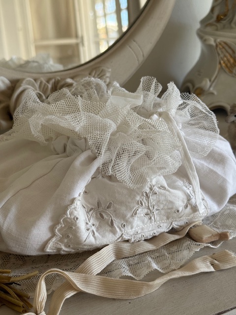 ティッシュカバー I-368E 新入荷アイテム/ホームファブリック フランスアンティーク 7,300円(税込み8,030円)