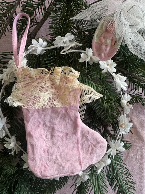 オーナメント I-372J 新入荷アイテム/ホームファブリック フランスアンティーク 3,300円(税込み3,630円)