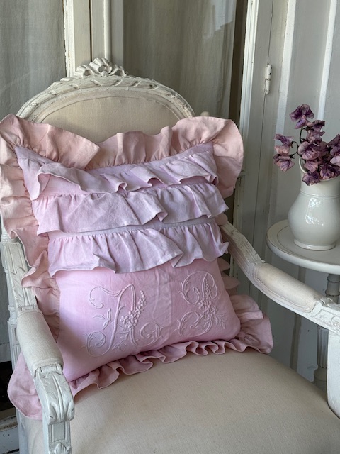 クッションカバー I-387 新入荷アイテム/ホームファブリック フランスアンティーク 26,000円(税込み28,600円)