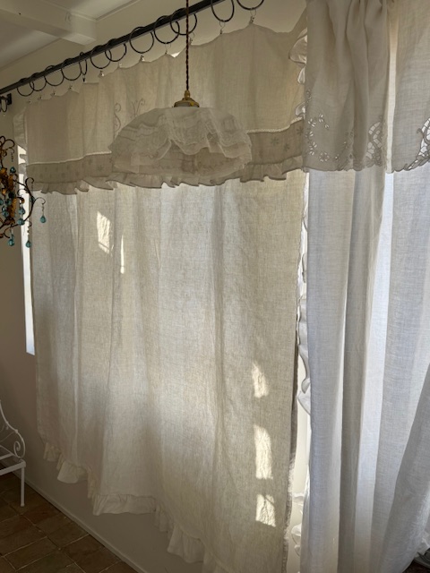 エクリュリネンカーテン I-397 新入荷アイテム/ホームファブリック フランスアンティーク 37,000円(税込み40,700円)