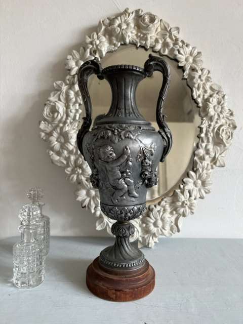 天使装飾花瓶 M-121A 新入荷アイテム/インテリア雑貨 フランスアンティーク 30,500円（税込み33,550円）