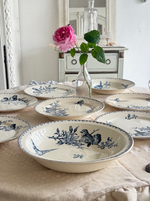 大きな深皿プレート T-159E 新入荷アイテム/キッチン雑貨 フランスアンティーク 12,900円（税込み14,190円）