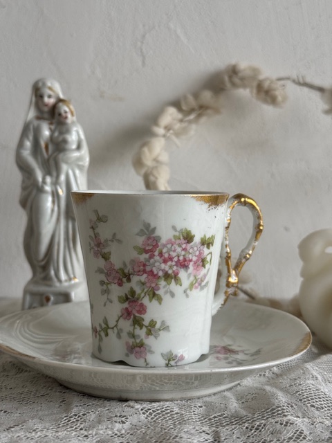 カップ＆ソーサー T-278C 新入荷アイテム/キッチン雑貨 フランスアンティーク 4,800円（税込み5,280円）