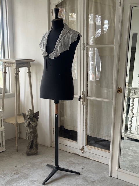 トルソー U-205 新入荷アイテム/小型家具 フランスアンティーク 39,000円(税込み42,900円)