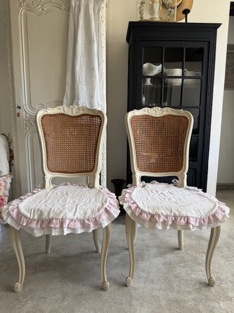 ラタンチェアー U-223C 新入荷アイテム/イス フランスアンティーク 30,000円（税込み33,000円）