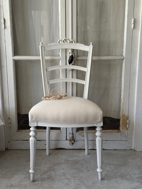 リボンヘッド装飾チェア V-117B 新入荷アイテム/イス フランスアンティーク Sold out