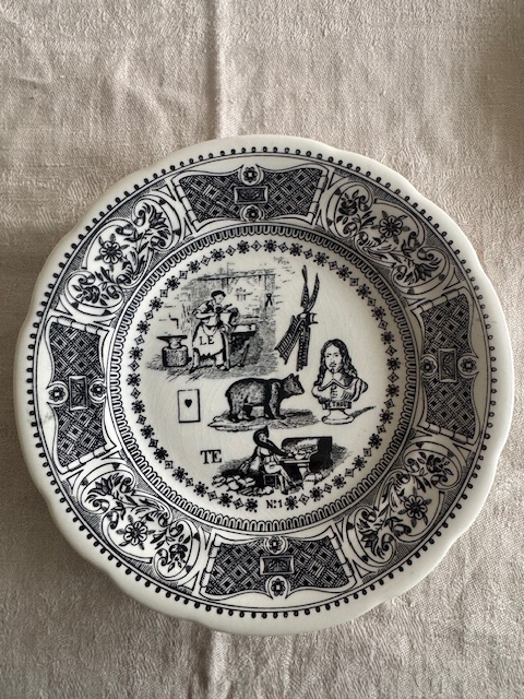 ジアンプレート V-254B 新入荷アイテム/キッチン雑貨 フランスアンティーク 5,900円（税込み6,490円）