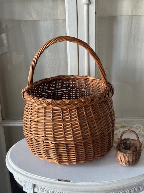 パニエ V-35A 新入荷アイテム/インテリア雑貨 フランスアンティーク 18,900円(税込み20,790円)