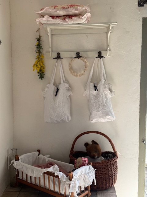 ホワイト木製コートフック V-380 新入荷アイテム/小型家具 フランスアンティーク Sold out