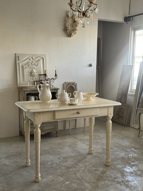 テーブル X-67 テーブル/新入荷アイテム フランスアンティーク 89,000円（税込み97,900円）